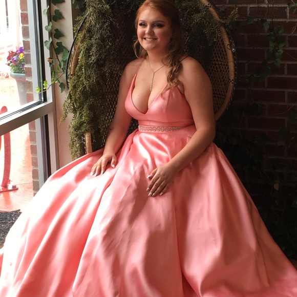 Sherri Hill Prom Dress - Picture 4 of 5